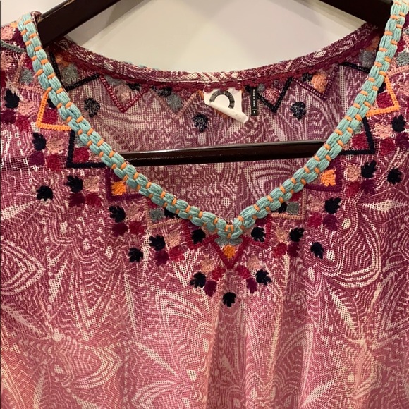 Akemi + Kin Embroidered Boho Blouse - Picture 3 of 6